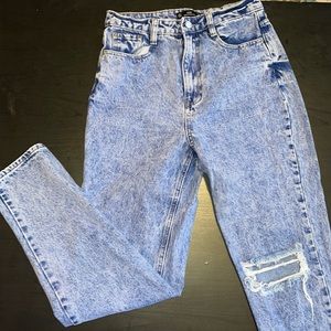Missguided ripped blue acid wash jeans. Straight leg. Barely worn. Size 4.